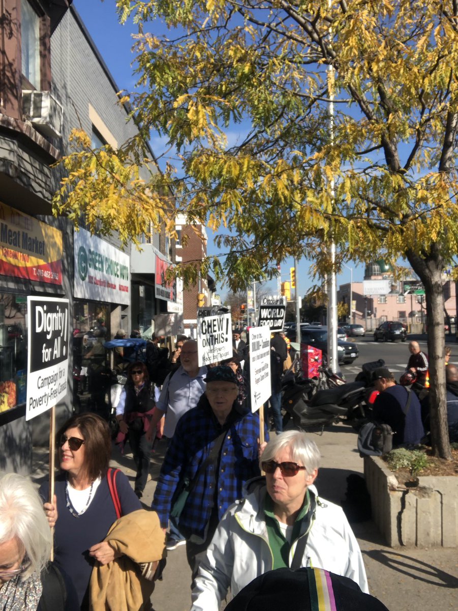 LanrickBennett's tweet photo. To help end poverty our #DanforthToronto community comes together ‘Chew On This Multi-Faith Walk’ HT @EEUChurch https://t.co/iGVk9aooUZ
