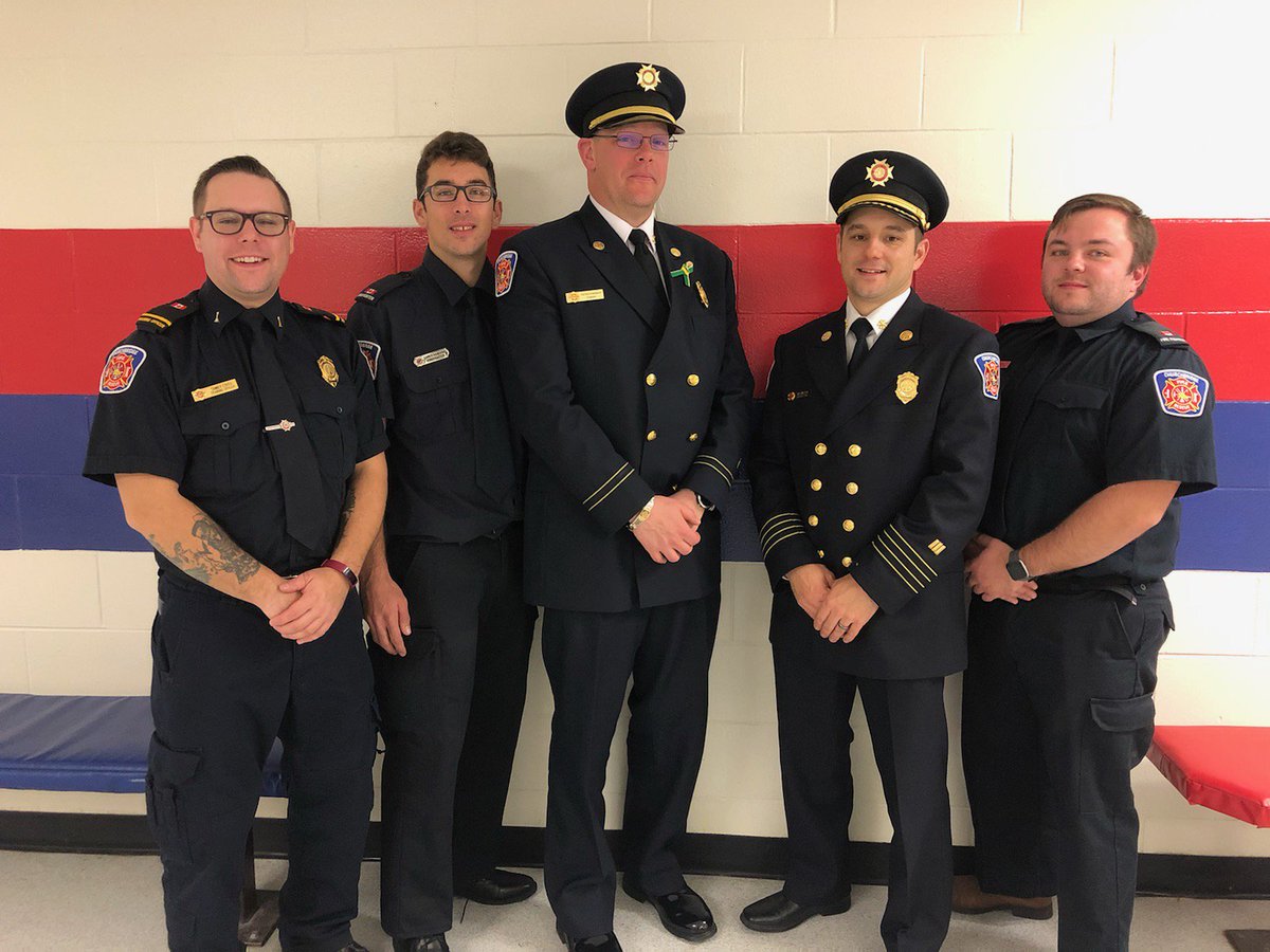 CBFireRescue's tweet photo. Our 5 members at the #SVFFA banquet https://t.co/xmWiTcpLZa