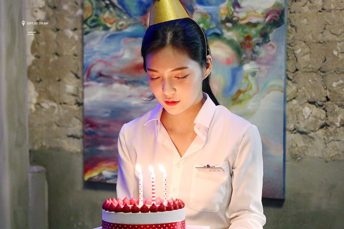 191019 솢카페 #조소진(<a href="/josojin_1011/">🐱</a>) 직찍 

bit.ly/33M3Fqr

고마워💜