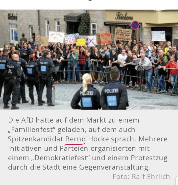 Schattenboxer2's tweet photo. Hahahahaha
Da Bernd
#il2010 https://t.co/zn7deNy46g