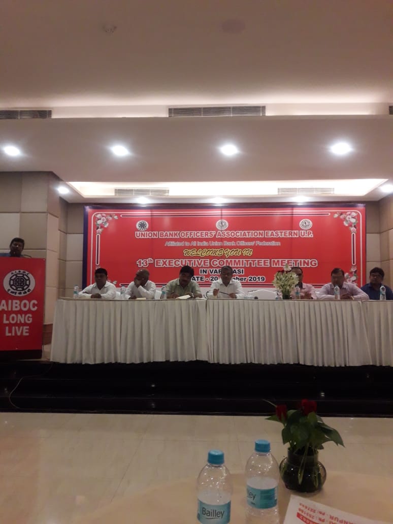 UBOAEasternUP's tweet photo. #13thExecutiveCommitteeMeeting
@UBOAEasternUP at @clarksinn Varanasi.
Date - 20.10.2019
#HealthyEarlierWageSettlement
#MembershipDrive
#StopMisselling
#ImproveInfrastructure
#StaffShortage
@aiubof https://t.co/NSBpbv5MVt