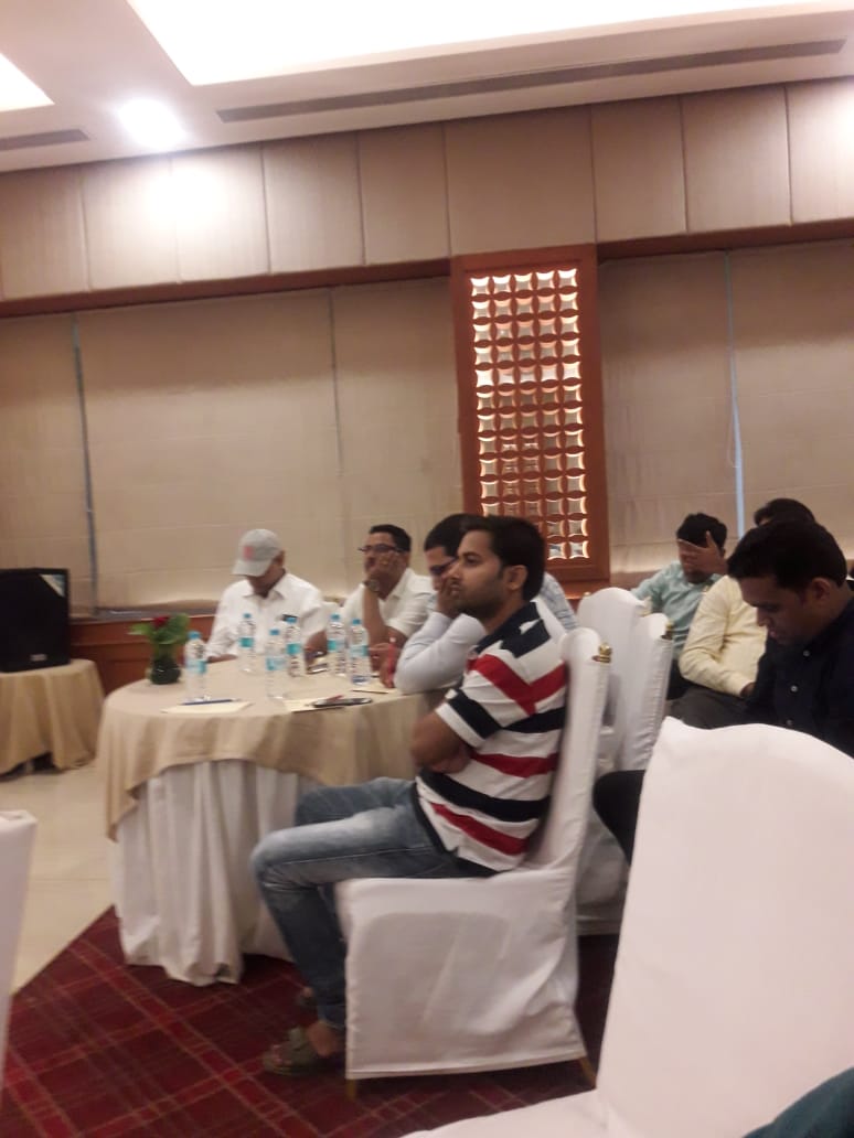 UBOAEasternUP's tweet photo. #13thExecutiveCommitteeMeeting
@UBOAEasternUP at @clarksinn Varanasi.
Date - 20.10.2019
#HealthyEarlierWageSettlement
#MembershipDrive
#StopMisselling
#ImproveInfrastructure
#StaffShortage
@aiubof https://t.co/NSBpbv5MVt