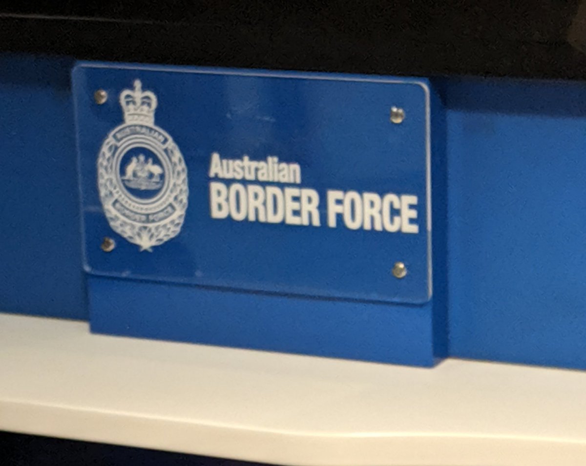 LARICSexec's tweet image. Arrived in Australia without issue and after adjusting to time change (18 hours ahead of PST) I&apos;m on the Metro to @MotoSolutions  offices about an hour East of downtown Melbourne. Looking forward to learning much about how the MSI managed radio system here @TheLARICS @joinipsa