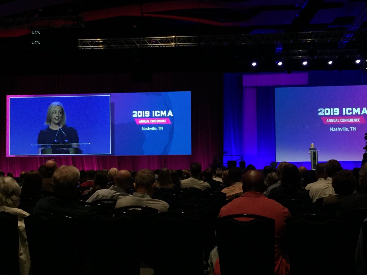 DrZeemering's tweet photo. Great to hear ⁦@ICMA⁩ Pres ⁦@kepinkos⁩ give a shout out to MPA students across the country as future public servants. #ICMA2019 (I’m glad we have a good group of ⁦@UGA_PA_Policy⁩ MPA students listening both here and in Athens!) https://t.co/thA7EJrzf8