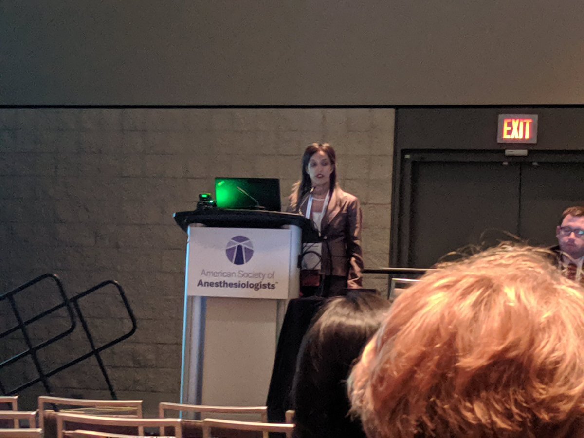 Fabulous and engaging panel featuring Drs. @FeycePeralta, Ed Riley, John Thomas, and Michael Hofkamp about separating facts from fads in OB anesthesia!