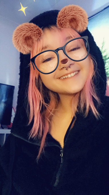 Love u 💕 https://t.co/dNrGUSLsVC<a href="/tag/newprofilepic"class="tags"><span>#newprofilepic</span></a>