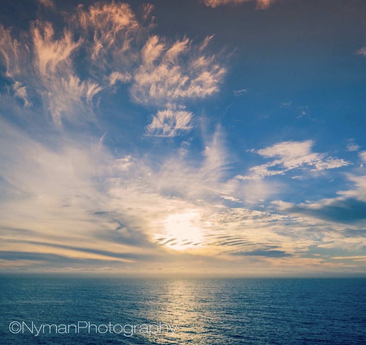 When I see a beautiful sunset like this, it really puts perspective on life. Take a moment to appreciate the good in your life, it may be here for a short time and you may be sad when they past, but if you are patient, like this sunset, they will come back around. #sunset #sea