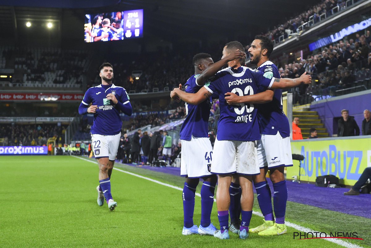 Nacer Chadli tweet media