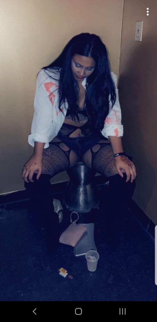 SilGoddess's tweet photo. Because i can fuck up your whole world!!!! #findom #lookbutnevertouch #paypigs #cashmeets #Halloween https://t.co/6e6d3MRh7y