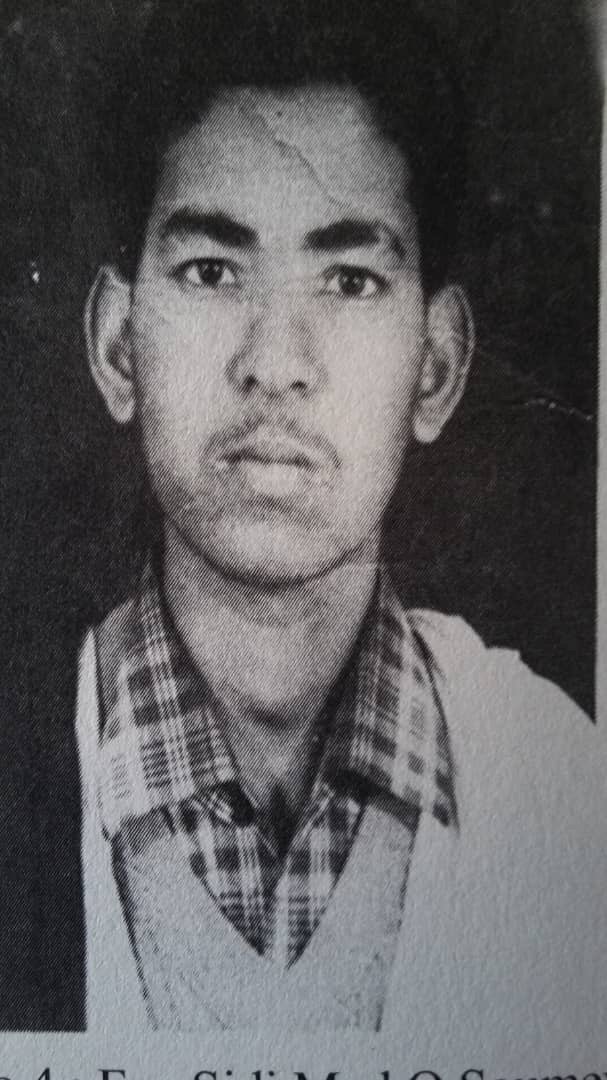 GemaAhmedou's tweet photo. محطات سميدع: هو سيد محمد ولد محمد لمين ولد سميدع من أمه عائشة بِنَت اخليل المولود ١٩٤٥ بأطار درس بالمحضرة وحفظ المعلقات والفية بن مالك بها وتابع الابتدائية بانواذيبو والإعدادية والثانوية بروصو وانواكشوط والجامعة بدكار  ووري الثرى بمقبرة soumbedioune بدكار ٧ يناير ١٩٧٠. https://t.co/CbMPFeWb17