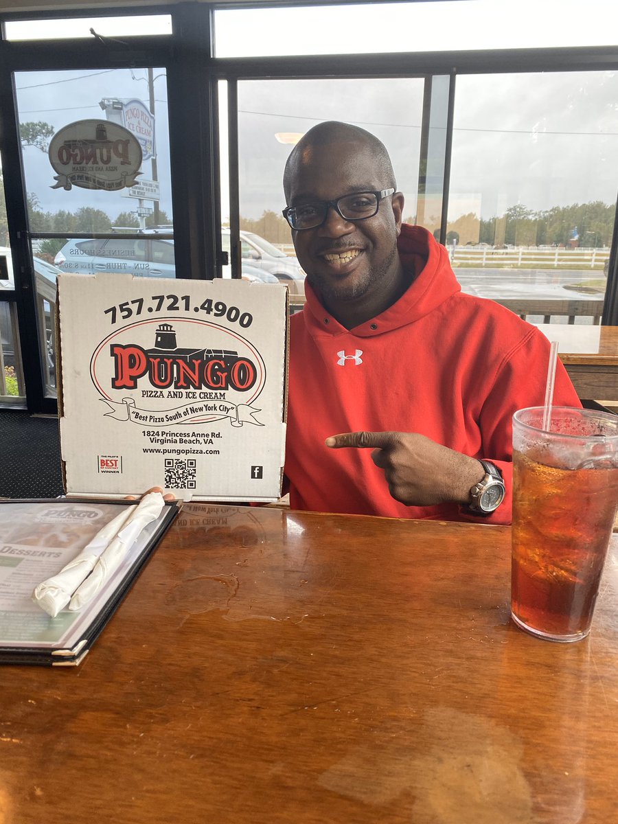 PrincipalSeward's tweet photo. Enjoying a Sunday afternoon at @pungopizza with Yolande and Cameron! Yes, Cam was just a little excited to see all of this pizza. For a five year old, he ate way more than his fair share. #FamilyFirst https://t.co/zPmdzKhrns