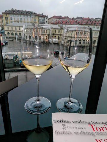 Il #Piemonte in un bicchiere 🍷di #vino oggi a 
@VendemmiaTorino. Grazie al tour #porticidivini2019 degustazioni di vini doc in locali storici e caffetterie di #Torino. #grapesintown #vendemmiatorino
#grapesintown #visitpiemonte #torinoèlamiacittà 
@turismotorino @ContradaTorino