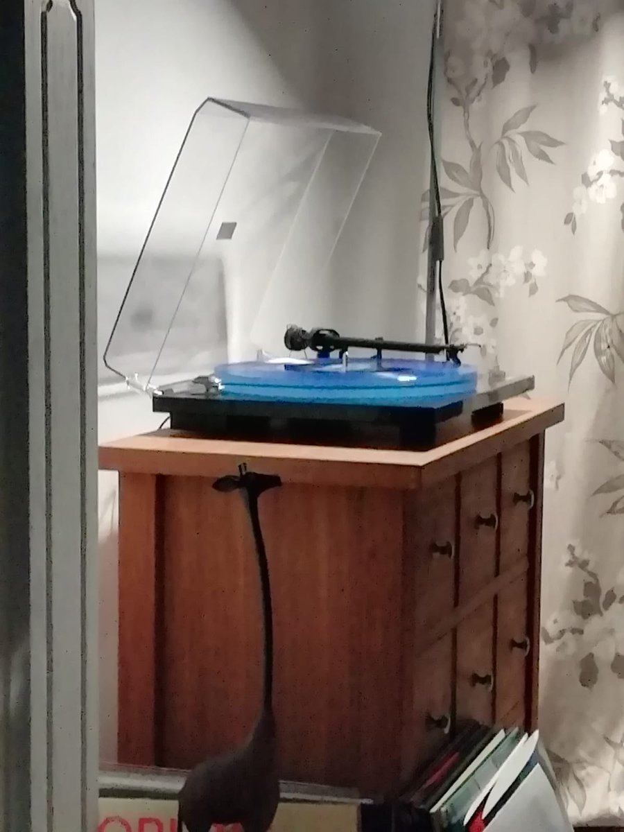 Thegoodlife1971's tweet image. New records sounding and looking good  #richardhawley #projectessential #vinyl #niceendtoaweekend