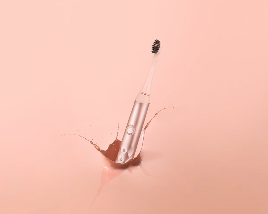 This is the brush to give you WHITE teeth and make you feel PROUD of your smile. Use promo code HX9GEU and get yours for only $69.99.
bit.ly/jprdhrosegold  #BURSTAmbassador <a href="/burstoralcare/">Burst Oral Care</a> burstoralcare.com/product/rosego…