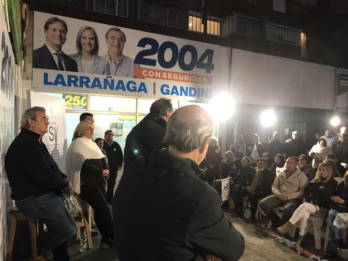 JATARIPOLL's tweet photo. En acto de la #lista2004 #EsAhora en 8 de octubre y Pande Azucar junto a nuestro jefe @jorgewlarranaga decile SI a la Reforma https://t.co/8MW1FExhrG