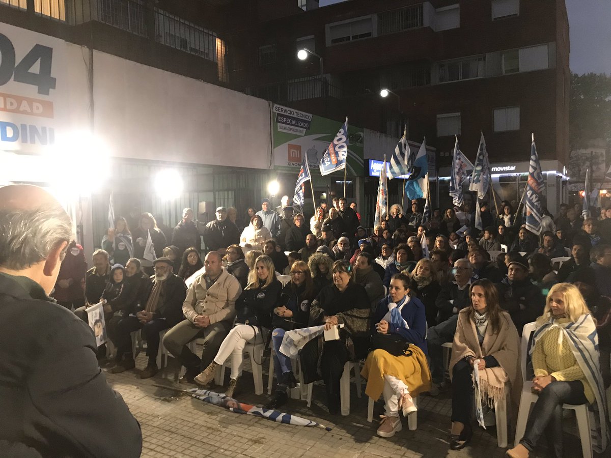 JATARIPOLL's tweet photo. En acto de la #lista2004 #EsAhora en 8 de octubre y Pande Azucar junto a nuestro jefe @jorgewlarranaga decile SI a la Reforma https://t.co/8MW1FExhrG