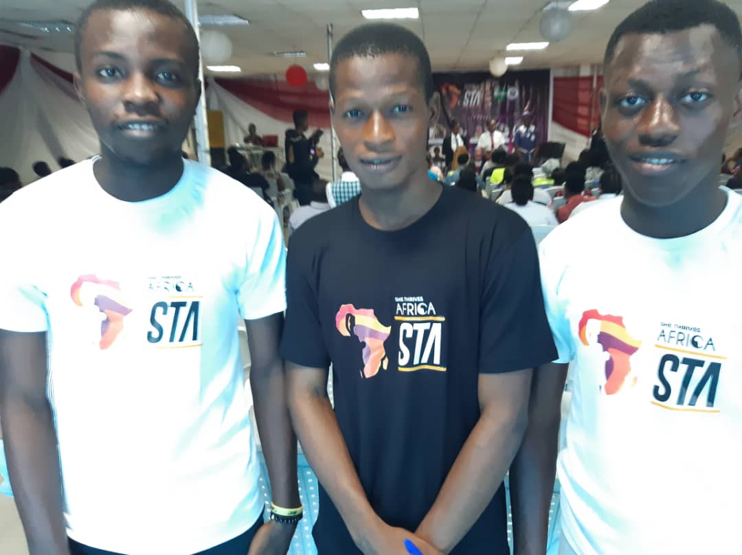 Makokodream's tweet photo. What a Day at the #SheThrivesAfrica #STA2019 event!!
6 Makoko Dream School girls, 5 Makoko indigene volunteers were in full swing at this awesome #GirlPower event organized by the Mandela Washington Fellowship Alumni Association of Nigeria @mwfaanigeria.
#MakokoAngels
#Sdg5 https://t.co/BuqIZnjneZ
