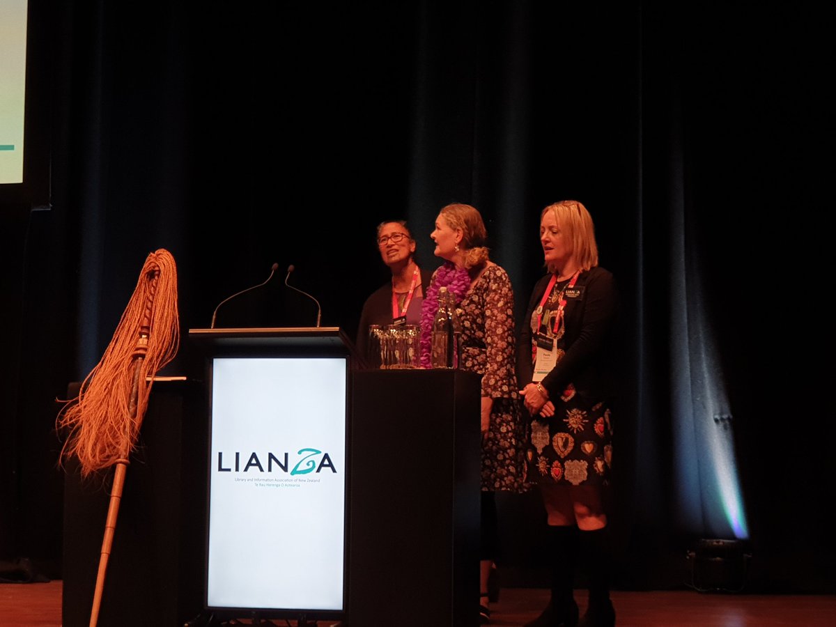 fentnz's tweet image. #WeAreLIANZA shouted us delegates .. in response to a great morning rouse from @LIANZAPresident @r_esson after a ka pai powhiri, kai &amp;amp; the wonderful pukepuke 'o Tonga group #lianza19
Nothing like a 
#SouthPacificWelcome❤😁👋