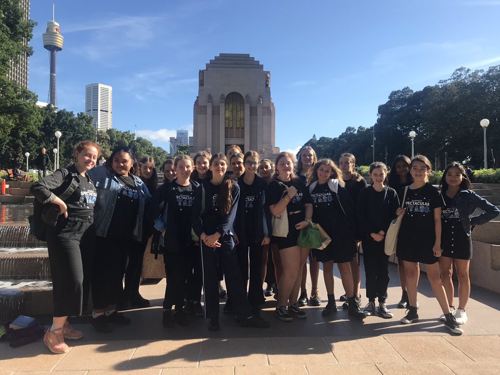 <a href="/GirlsCanterbury/">Canterbury Girls</a> Choir students with <a href="/katusthe/">Kate Wilson</a> for #schoolsspectacular2019 rehearsal