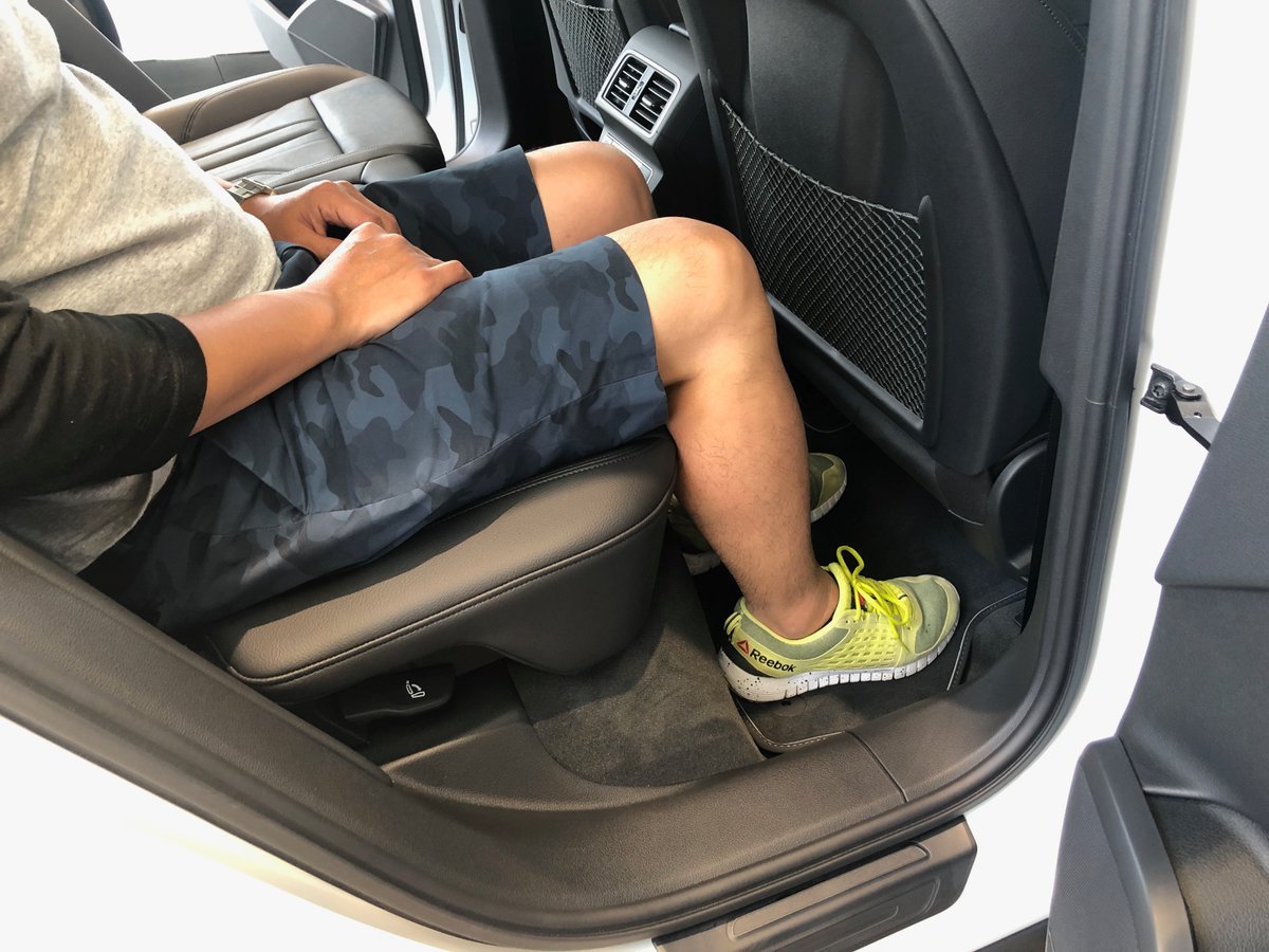 Car Even Pa Twitter 後部座席の広さシリーズ Q5 アウディ アウディ新型q5の後部座席 さすが輸入車 の広さ シートのホールド感もよく安定の上質な後部座席を感じられました T Co E7dgfpilbc Car Even Pa Twitter 後部座席の広さシリーズ Q5 アウディ アウディ新型q5の後部座席 さすが輸入車 の広さ シートのホールド感もよく安定の上質な後部座席を感じられました T Co E7dgfpilbc