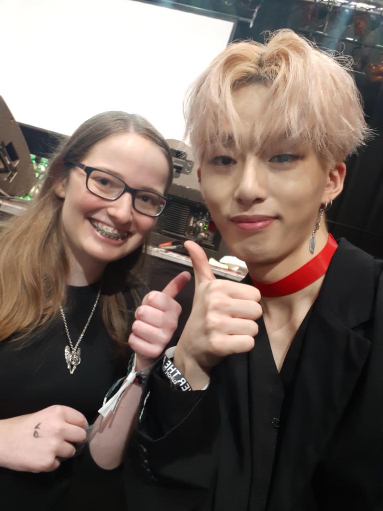 KyuubeyChan's tweet photo. @SkeyAce Thank you for making it possible that @Noir__official came to germany! This Concert was so awesome and we will remember your promise and do our best to support you! THANKS SO MUCH FOR THE GREAT EVENING AND FOR THE FUN WE HAD!!! ❤❤❤ https://t.co/3FrjXwumem