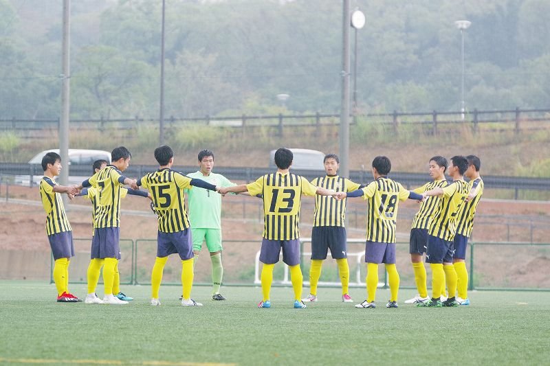 松阪工業高校 広報2 サッカー部 10月19日 第98回全国高校サッカー選手権 三重県大会二回戦で本校サッカー部は津田学園と対戦しました 粘り強いプレーでゴールを狙いましたが0 1で惜敗しました 応援してくださった皆様 ありがとうございました 松阪工業高校 広報2 サッカー部 10月19日 第98回全国高校サッカー選手権 三重県大会二回戦で本校サッカー部は津田学園と対戦しました 粘り強いプレーでゴールを狙いましたが0 1で惜敗しました 応援してくださった皆様 ありがとうございました