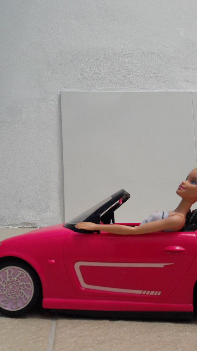 Barbie47566968's tweet photo. Passeio de carro
Ride car https://t.co/0Ru8KMUzdH