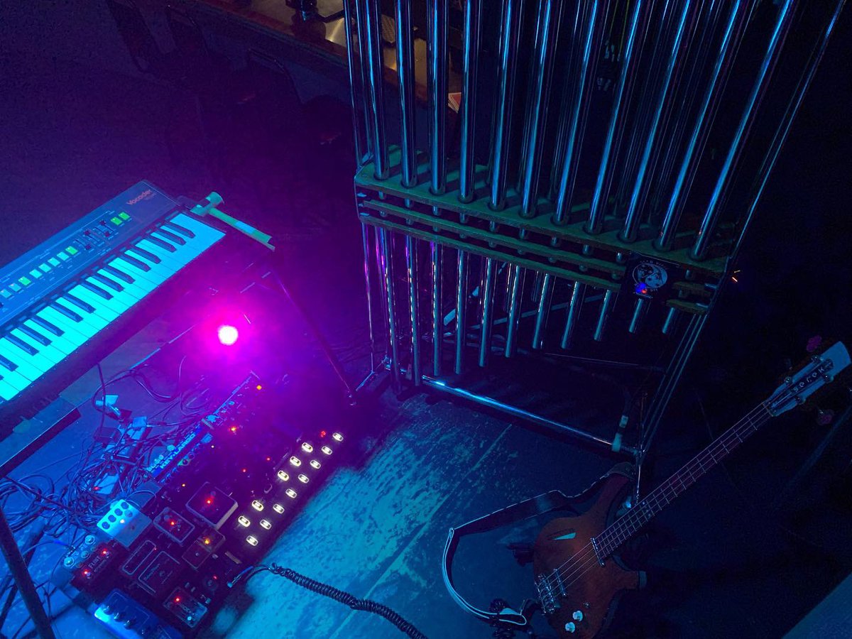 Cortegeatx's tweet image. Set ups in Montreal tonight - these last few evenings have been wonderful. Everyone pronounces the name correctly. Ready for a powerful last show in Canada @thewellband @pinkcocoonband @lugerheavymetal #capricorntour19 #stringsynth #tubularbells #sonor #coopkatacombes