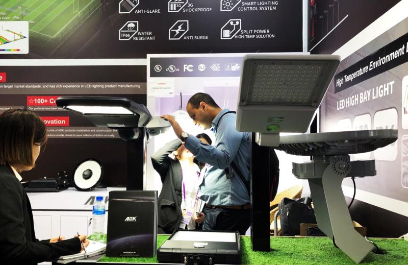 AokLight's tweet image. #cantonfair Our OFS, INS Series drew quite the crowd! Stop by Booth: Pavilion 13.2, F41-42 to know how you can achieve #BetterLight with any of these sports luminaries. And learn solutions for #highbay, #projectorlight, and #streetlight, #solarenergy