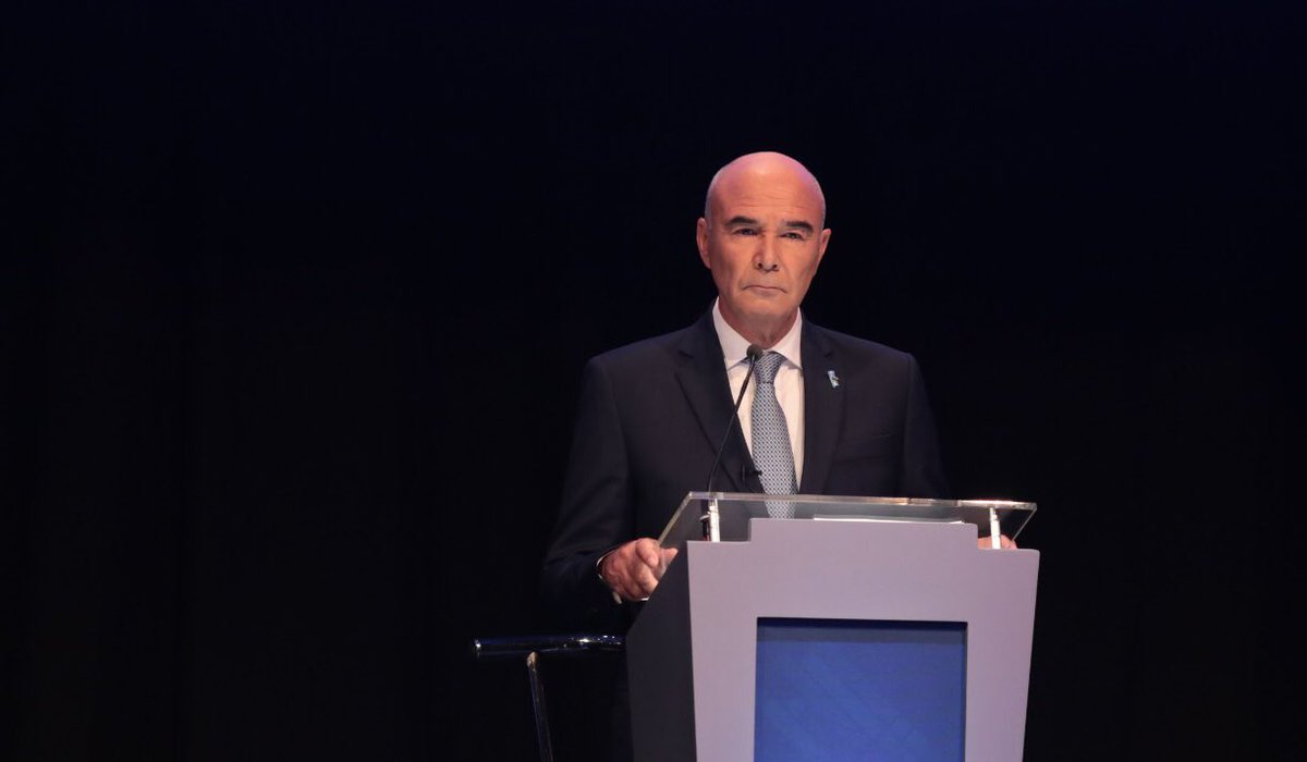 #DebateAr2019 Candidatos a Presidente de la Nación

<a href="/juanjomalvinas/">Juan José Gómez Centurión 🇦🇷</a>