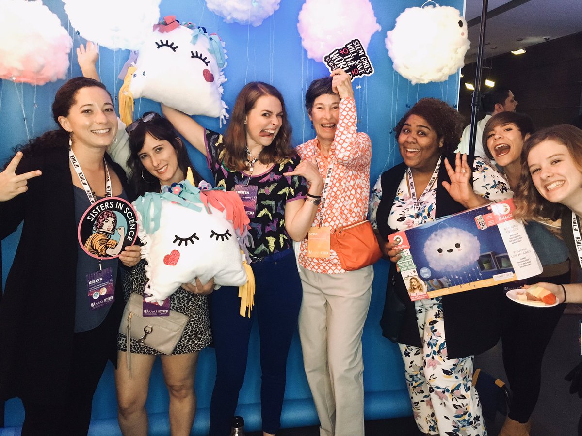 BatsForLife's tweet photo. #Scientists partaking in some photo booth fun with the amazing Lyda Hill who made the @aaas @IfThenSheCan Ambassador program possible! 😉Thanks @GoldieBloxToys and @goldieblox for the mad props! 🦄
#IfThenSheCan #SheCanSTEM #SeeItBeIt #scientistshavingfun https://t.co/NSAGhUeiSo