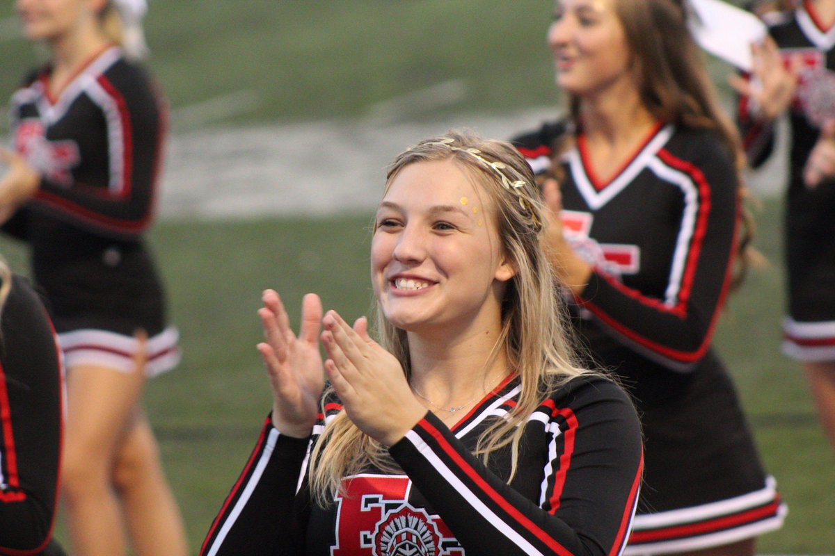 efhs_media's tweet image. SENIOR SPOTLIGHT: Congratulations to our very own staff member, Sam Large, on her senior night! We love you!