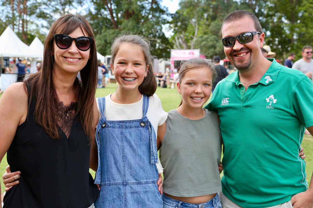 lakemac's tweet photo. We had lots of fun with the 30,000+ people who lined Lake Mac's foreshore for #Superboats2019. #LakeMacSuperboats fixture is a highlight on the #Superboats calendar as the teams love how the #LakeMac community gets behind the event. Bet the beautiful conditions don't hurt.๐ https://t.co/yHlBFI93JR