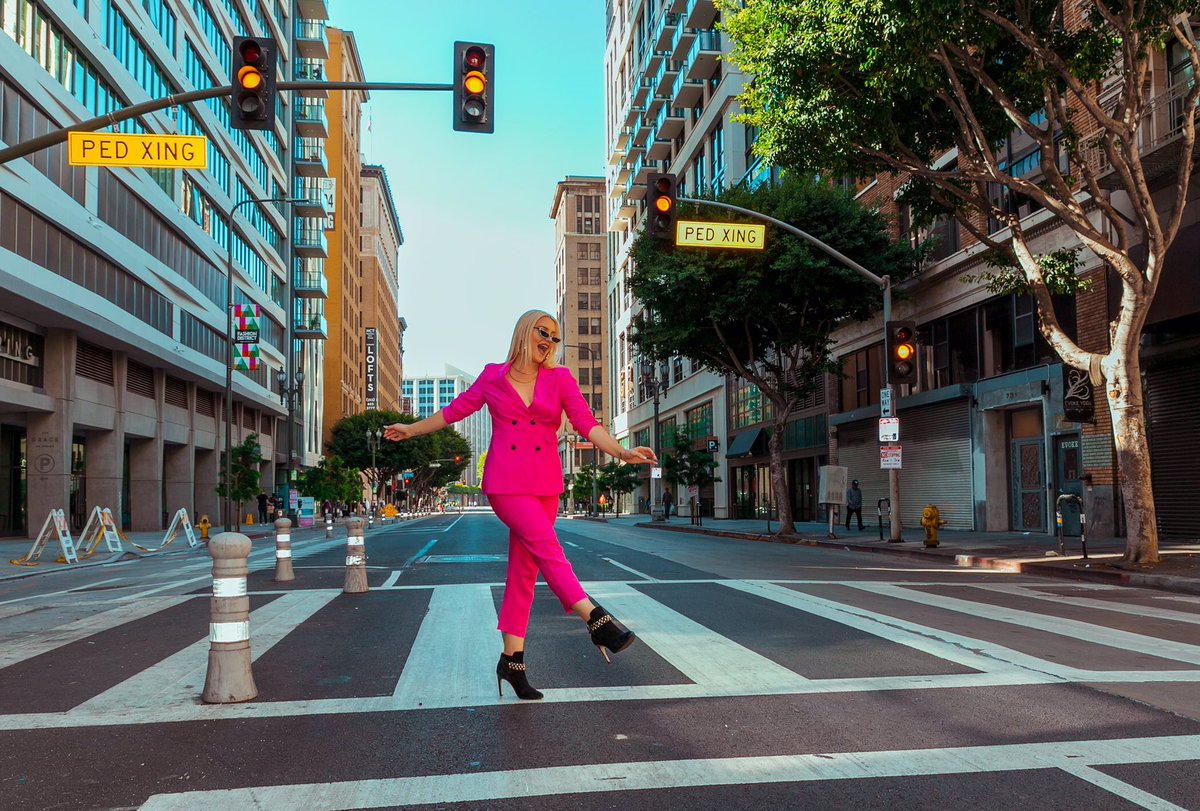 Major <a href="/offthestripdtla/">OFF THE STRIP SINGING COMPETITION</a>  announcement coming VERY soon! 
<a href="/10dtla/">10dtla</a> 
#offthestripdtla #10dtla #bar10weho #dtla #singingcompetition