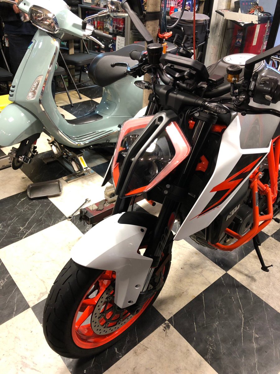 SStarcafe's tweet photo. SPEED☆STARタイヤ交換🏍
休日は、地方の方や少し離れた地域にお住いの方もご来店頂いております😘✨
ホント有難い事です♥️感謝致します🙏
#Motogaragetv #iMotorcycle #speedstar #speedstarcafe #世田谷 #2輪タイヤ交換 https://t.co/ONuXXcaCpR