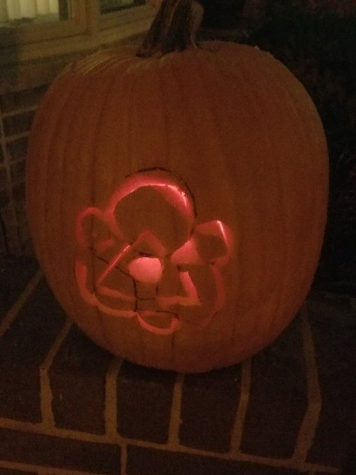 I tried carving Heaven's Fence into a pumpkin. I think I did a decent job.   #coheedandcambria #dontpassthefence<a href="/tag/pumpkin"class="tags"><span>#pumpkin</span></a><a href="/tag/pumpkincarving"class="tags"><span>#pumpkincarving</span></a><a href="/tag/coheedandcambria"class="tags"><span>#coheedandcambria</span></a><a href="/tag/d"class="tags"><span>#d</span></a>