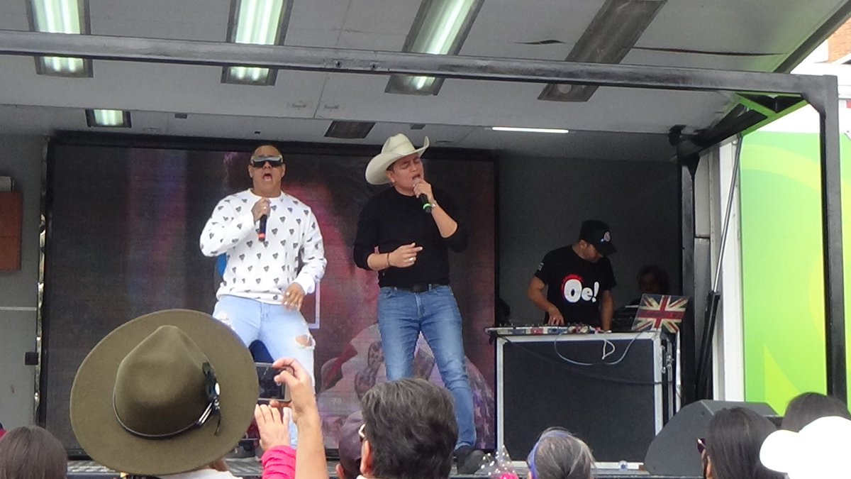 CFOnofreros's tweet photo. @Jhonofre @emiromusica @mariacajafo @Rafamaracas1 @heriwil4  #Festiparques #OnofrerosDeCorazón #LaRevoluciónDelJoropo
@CanalRCN @RadioUnoBogota @Bogota 
Hay mas fotos en https://t.co/lpVcYBDdmz https://t.co/AKI10abeIp