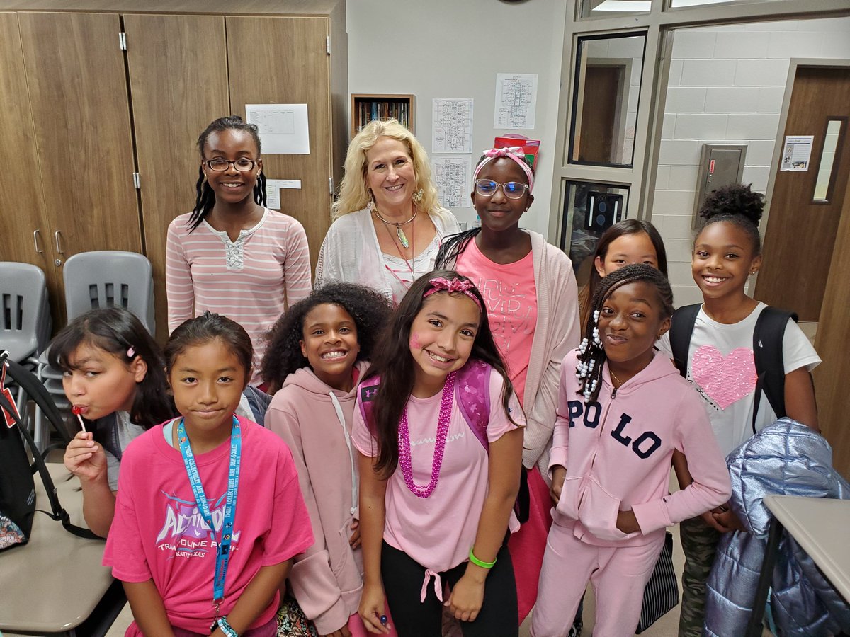 tashannon2's tweet photo. Seguin thinks PINK!!! Pink out Friday for Breast Cancer Awareness Month!!!!!
#ThinkPink2019
@JSES_Stallions @FortBendISD @FWesprincipal @AP_SYoung https://t.co/Y1nMGHhrUM