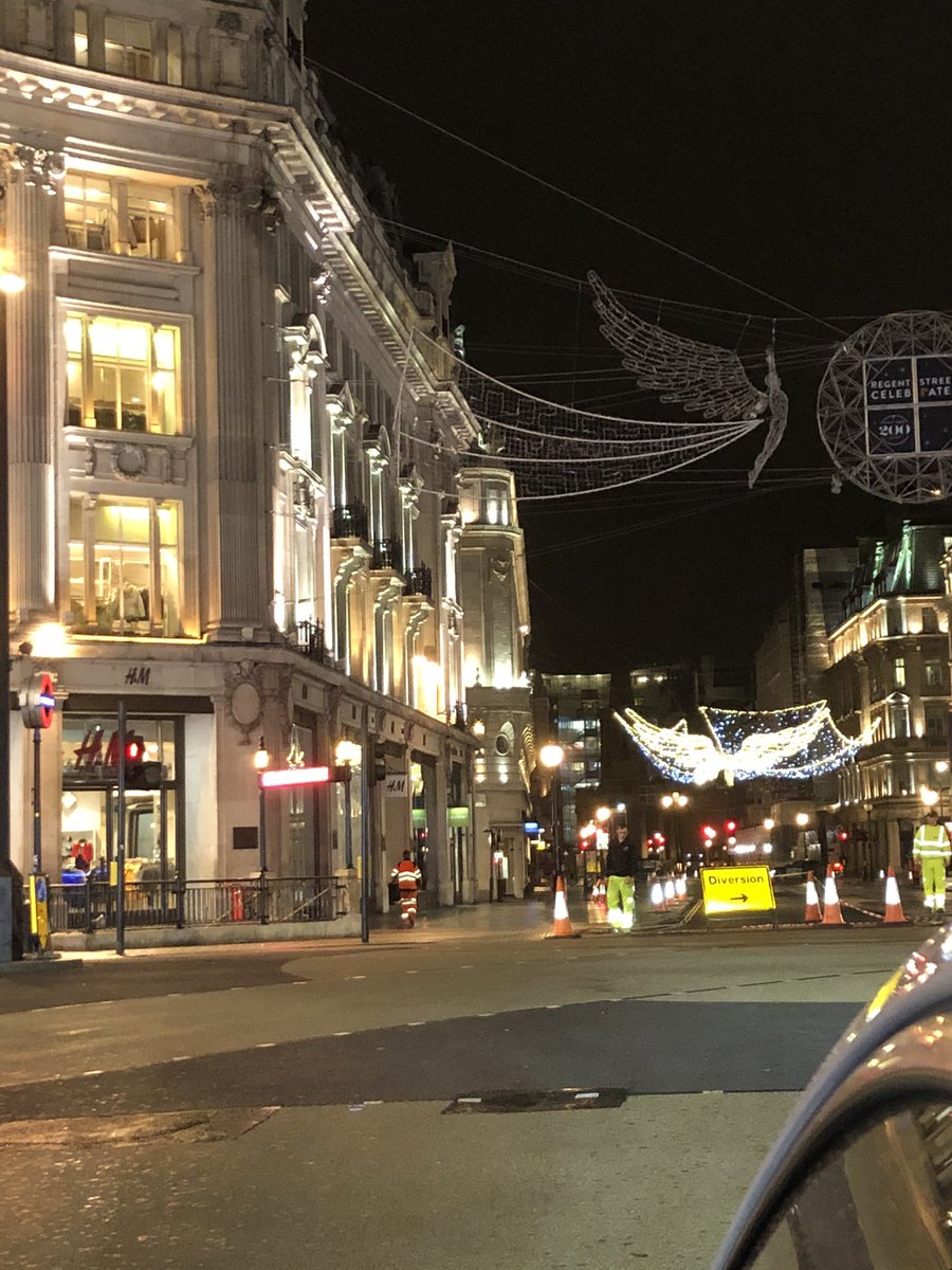 lizzieweather's tweet photo. 4am on a damp Monday morning ... perfect time to test out the Regent St Christmas lights 2019 #stilloctober #happychristmas #yestheywork https://t.co/XKPXhtdq3N