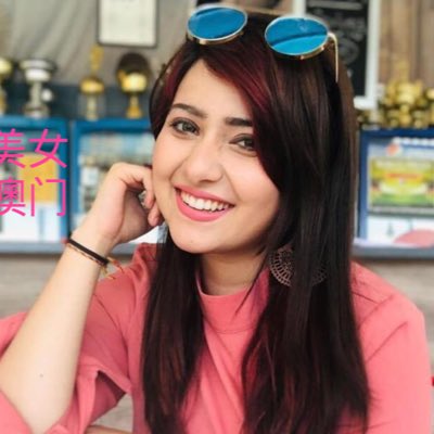 #NewProfilePic (新個人資料照片)