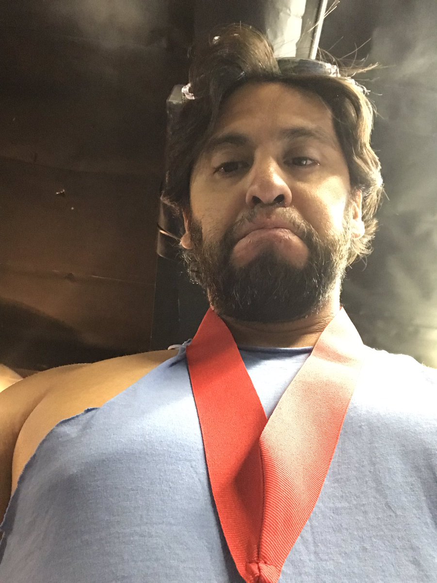 SouthpawRock_'s tweet photo. Well... what else is there to say.. and the “Grand Finals Curse” continues for me.... the face says it all 😂 no other comment here.. other than ggs to everyone that entered the #Windjammers #HeatWave3 tournament @SAKGamingTV looking forward to #HeatWave4 Jam on! 🥏 #FGC https://t.co/dePINHRMkG