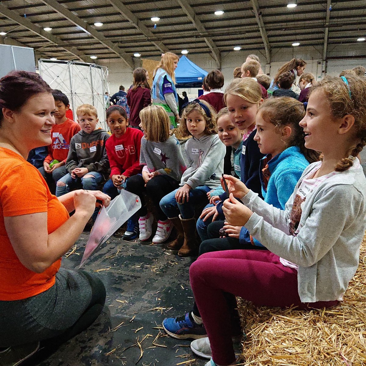 DevonFarms's tweet image. With over 1,600 children attending Farmwise Devon this year, it was the biggest Farmwise October event to date. 

This year the we had support from over ten County Farm Tenants. Thankyou and well done to everyone involved.

soc.devon.cc/bfle5

#FarmwiseDevon #DCCouncil #Farm