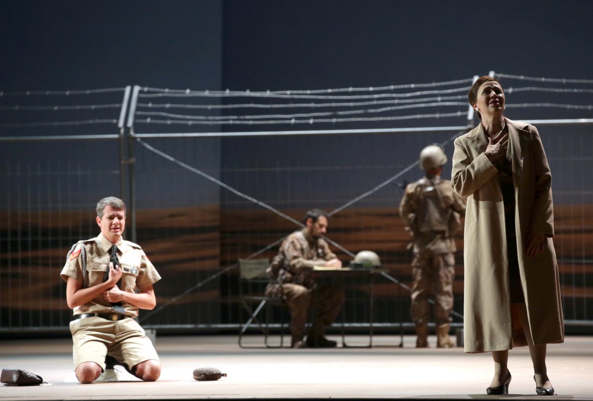 teatroallascala's tweet photo. Questa sera alle 19.30 torna Giulio Cesare in Egitto di Händel per la regia di Robert Carsen con: Bejun Mehta, Danielle de Niese, Philippe Jarrousky, Christophe Dumaux, Sara Mingardo e Christian Senn. Sul podio Giovanni Antonini.
https://t.co/nCD6mb40hT https://t.co/RzpQITDVPa