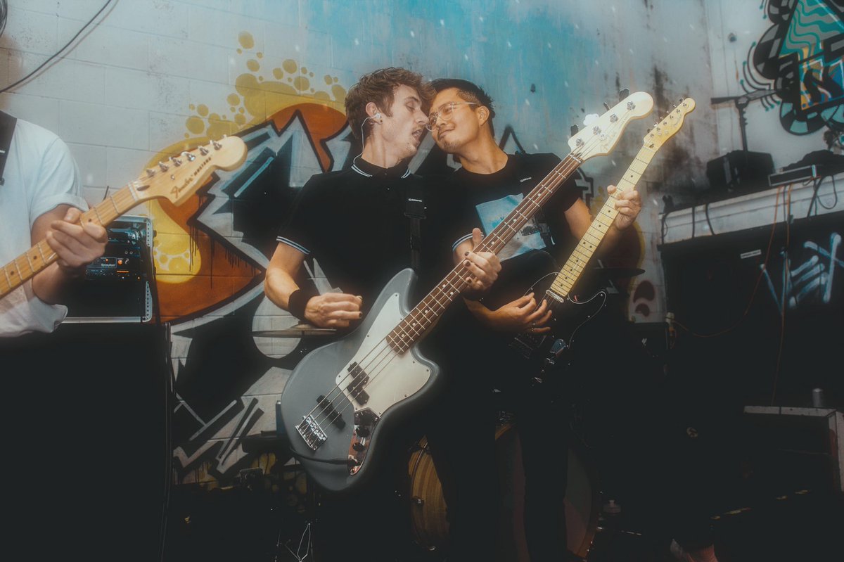 my first and i guess last 333 show went so hard and i am so glad this venue has been a home to the Vancouver music scene and grown so many artists.
what a fucking venue. rest in peace.