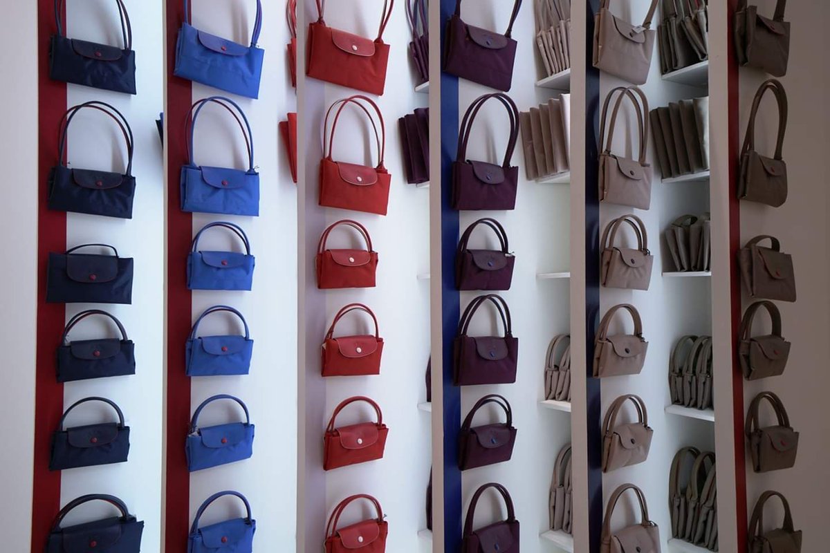 Discover Longchamp Pop-up Store at 