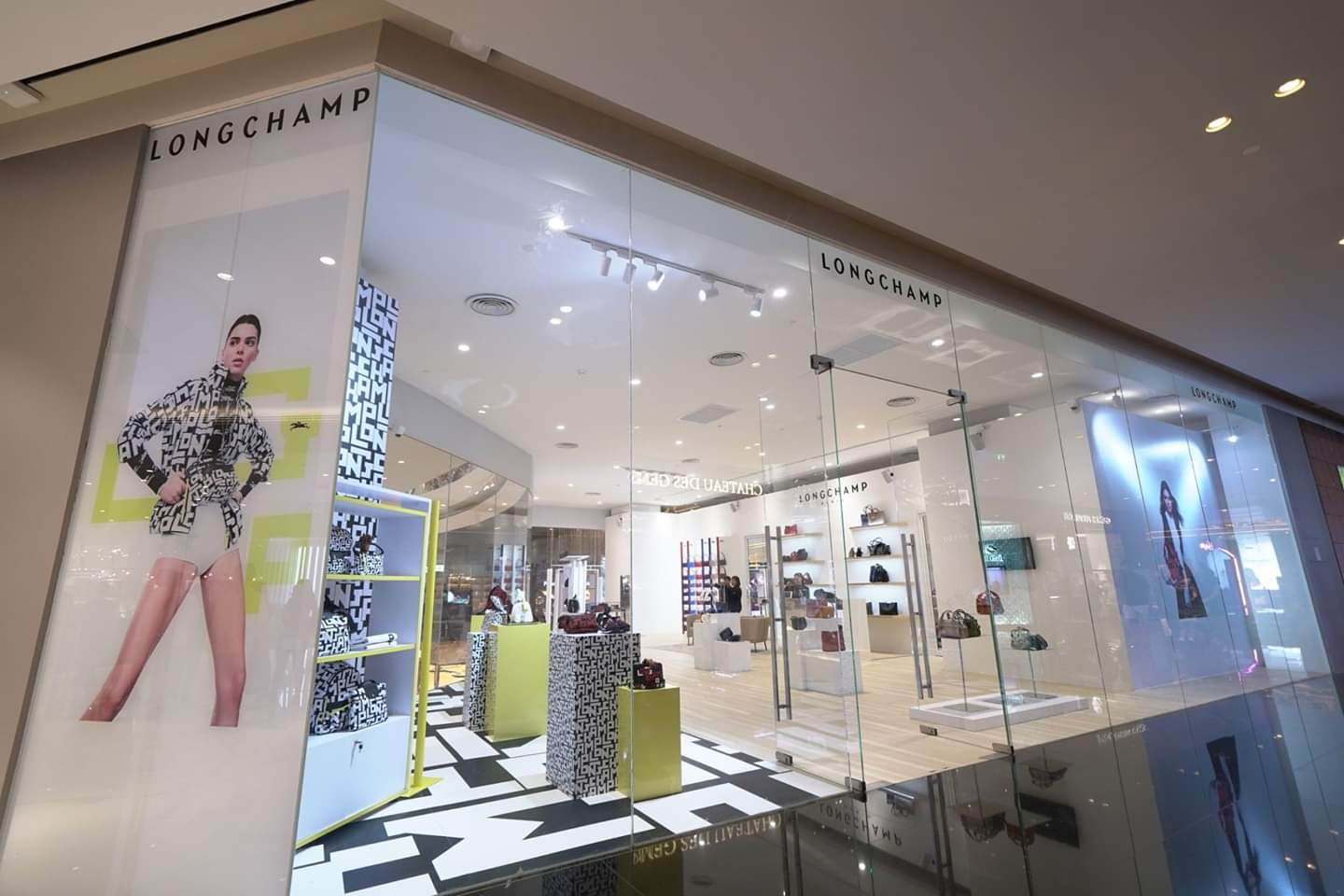 Longchamp iconsiam sales