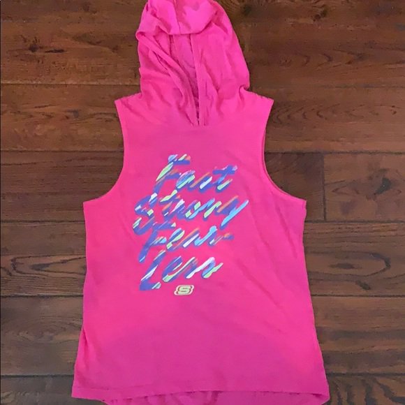 MarisCreations's tweet photo. So good I had to share! Check out all the items I'm loving on @Poshmarkapp from @jsanto92636826 @jlove281984 #poshmark #fashion #style #shopmycloset #skechers #michaelkors #handmade: https://t.co/LPgynIp7LP https://t.co/tmxDanNc0P