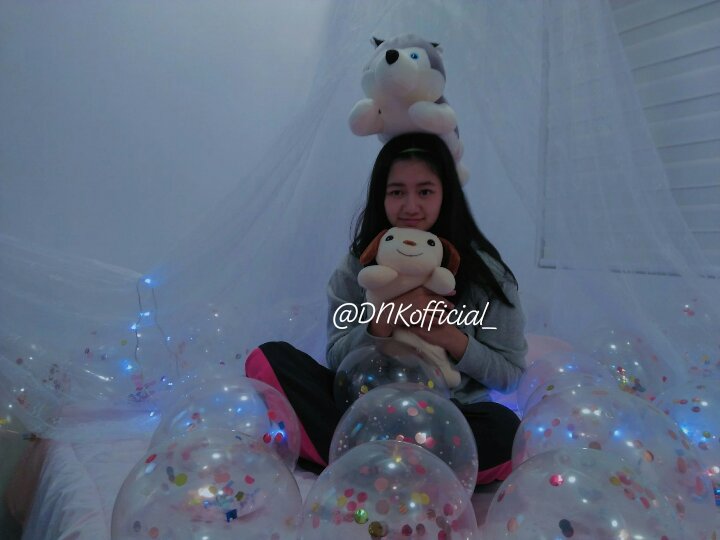 DNKofficial_'s tweet photo. love na love nya na agad yung dalawang dog nya, sure ka na ba talaga sa pangalan nila @kaori_oinuma ?  HAHAHAHAHAHAHAHA https://t.co/ENDGYSkpe8