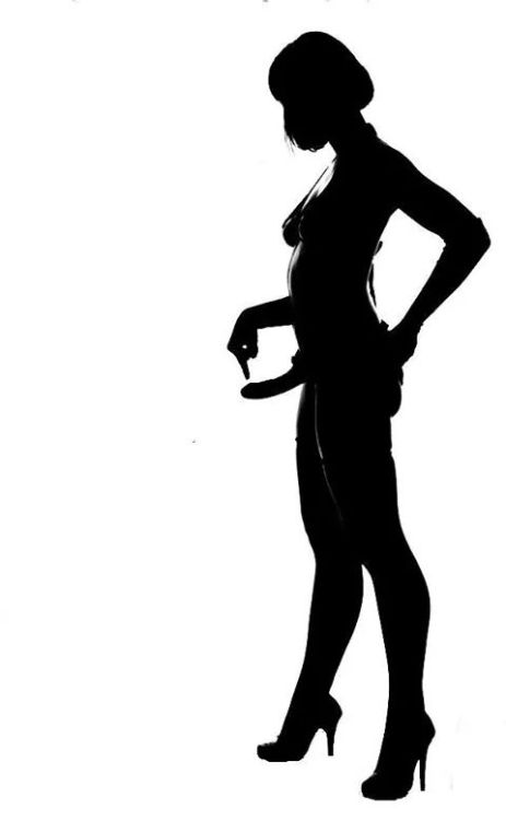 GoldenDream12's tweet photo. Good mornings #doms and #subs!
Are you ready for the pegging session slave?
#peggingsession #analsex #femdom #BDSM #strapon https://t.co/JQfmuiEkUj