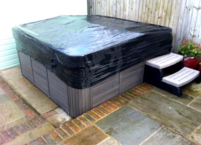 hhtgroupltd's tweet photo. Have a hot tub or swim spa and not sure whether to run it over the colder months? Talk to us today about preparing your hot tub or swim spa for winter #winterising #hottub #swimspa #UnitedKingdom ♨️💦❄️ https://t.co/oFEXcRXRen